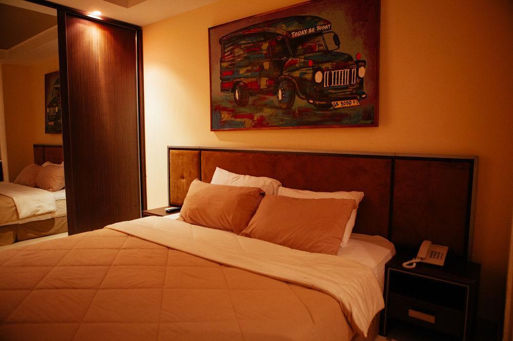 Frankie'S Foods And Rooms Accra Buitenkant foto