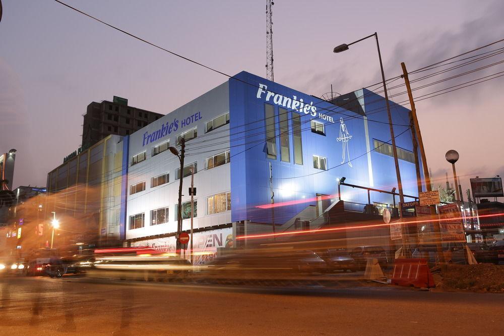 Frankie'S Foods And Rooms Accra Buitenkant foto