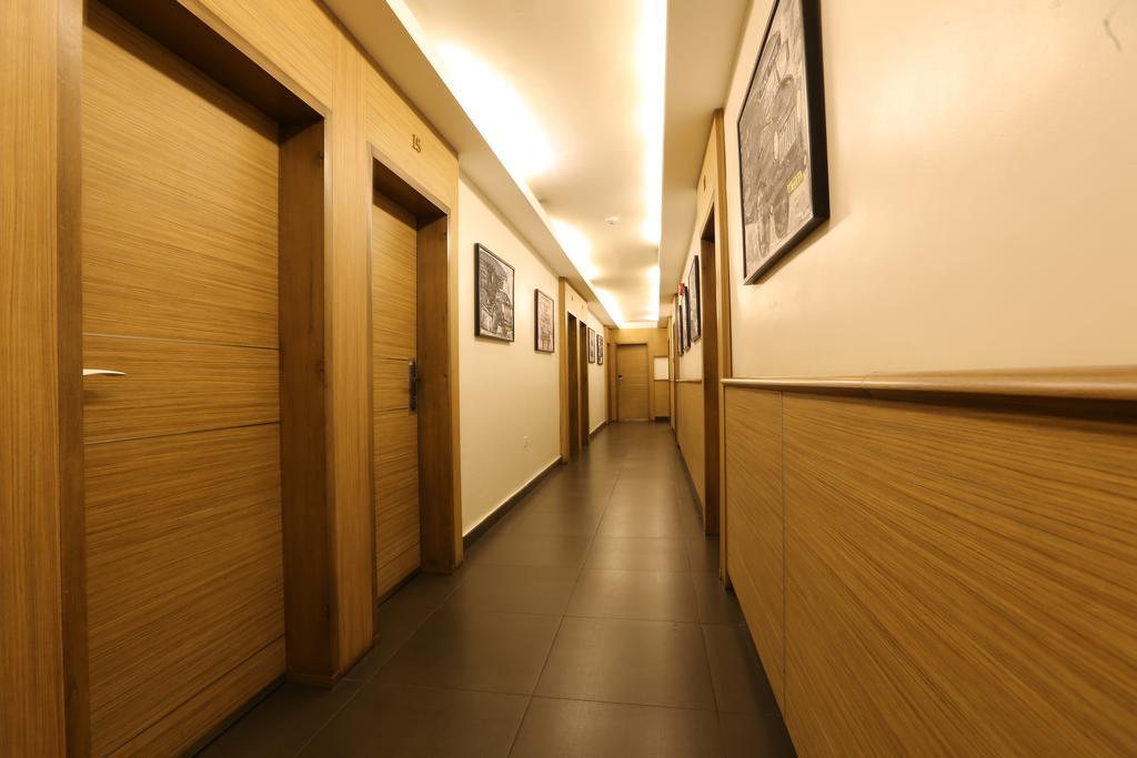 Frankie'S Foods And Rooms Accra Buitenkant foto