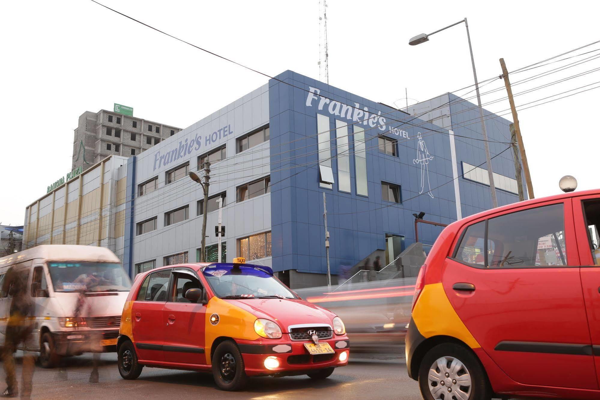 Frankie'S Foods And Rooms Accra Buitenkant foto