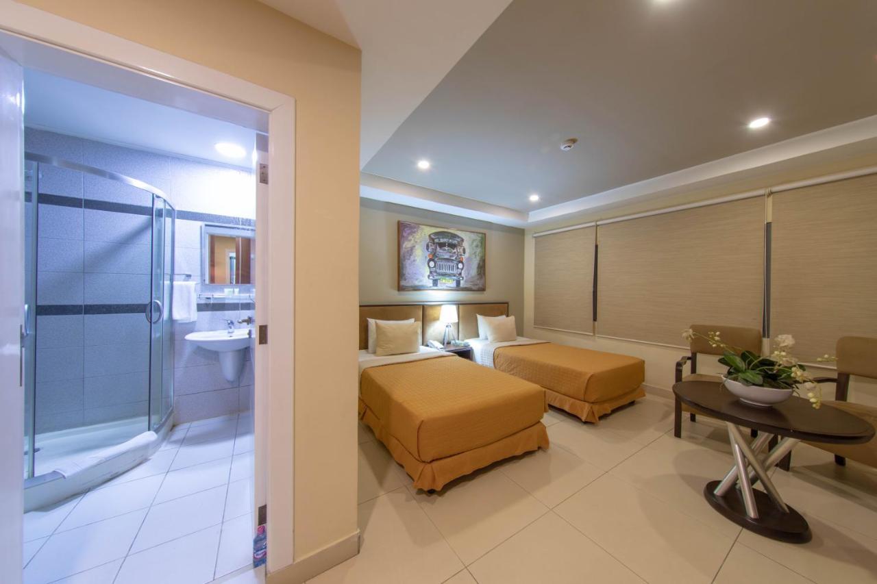 Frankie'S Foods And Rooms Accra Buitenkant foto