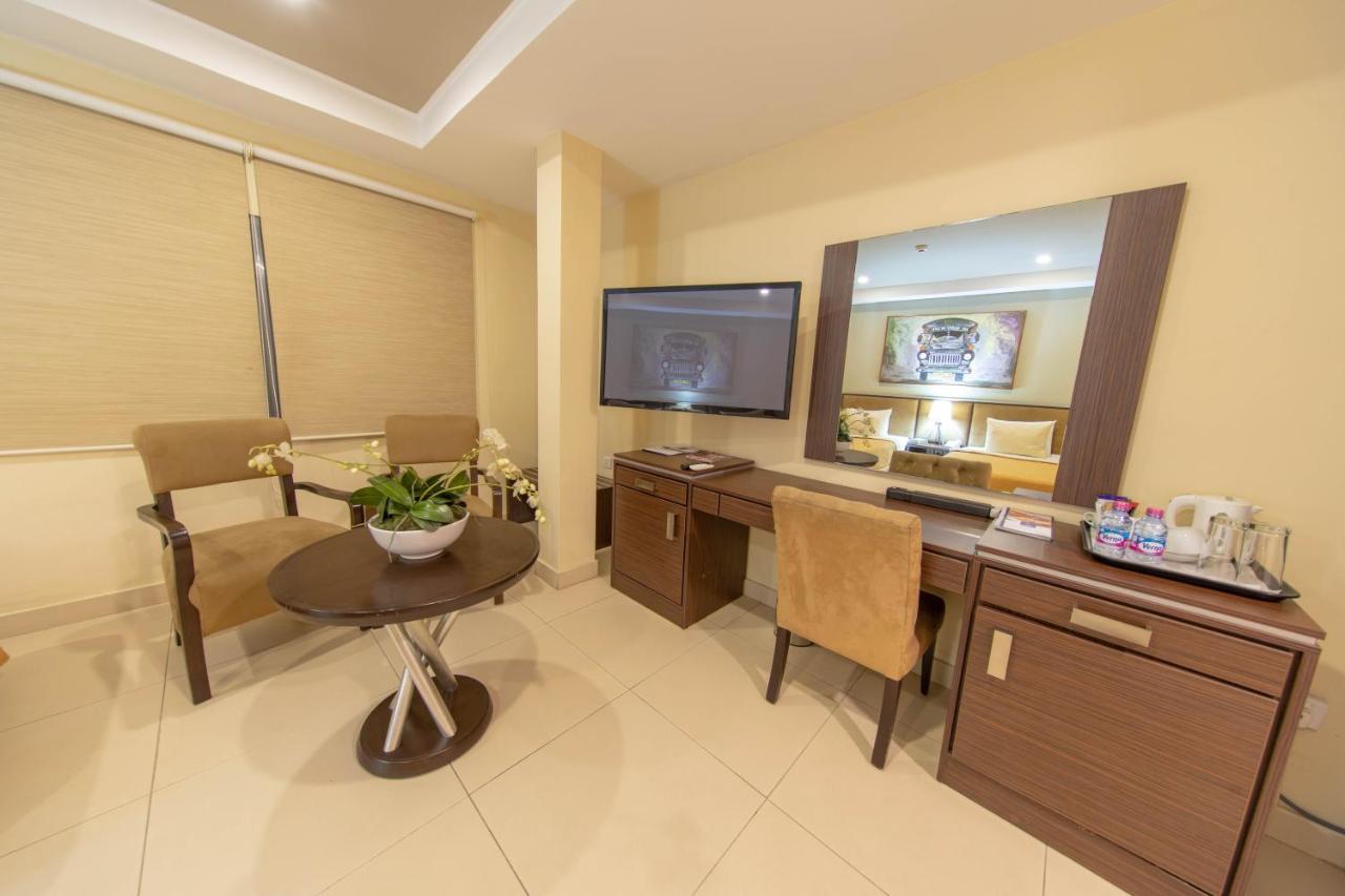 Frankie'S Foods And Rooms Accra Buitenkant foto