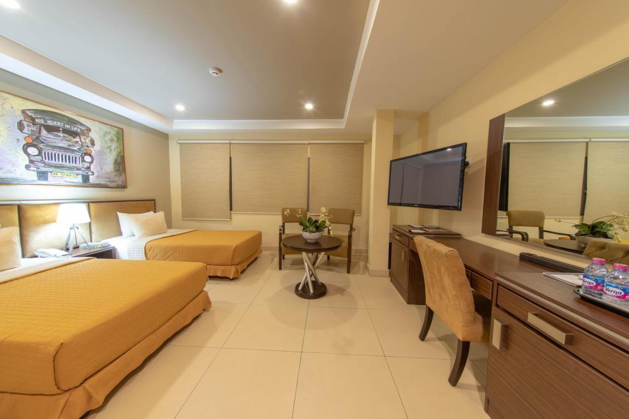 Frankie'S Foods And Rooms Accra Buitenkant foto